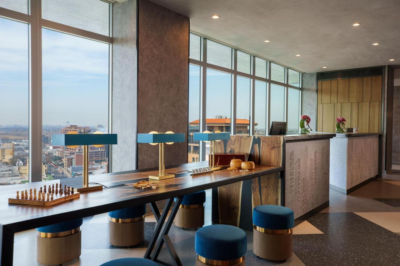 Renaissance New York Flushing Hotel At Tangram Екстер'єр фото