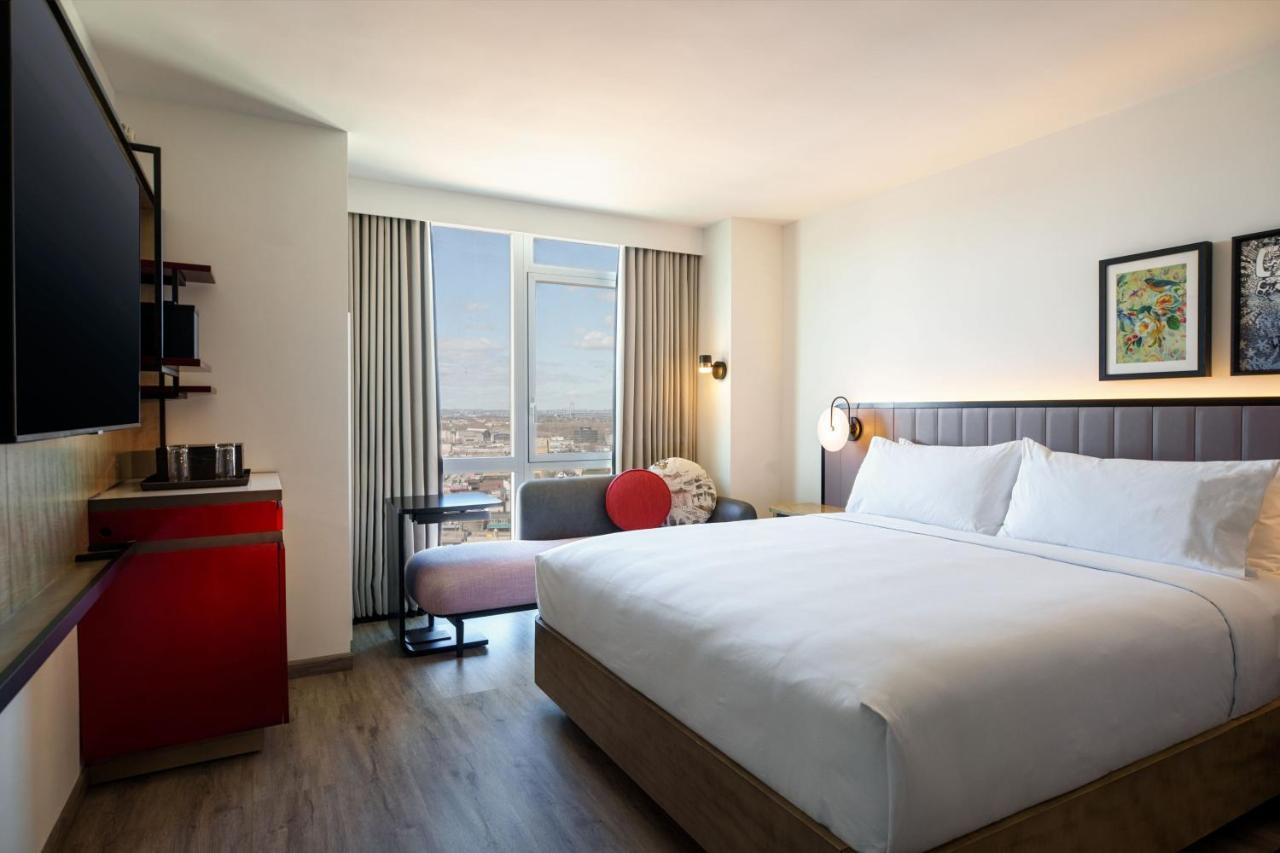 Renaissance New York Flushing Hotel At Tangram Екстер'єр фото