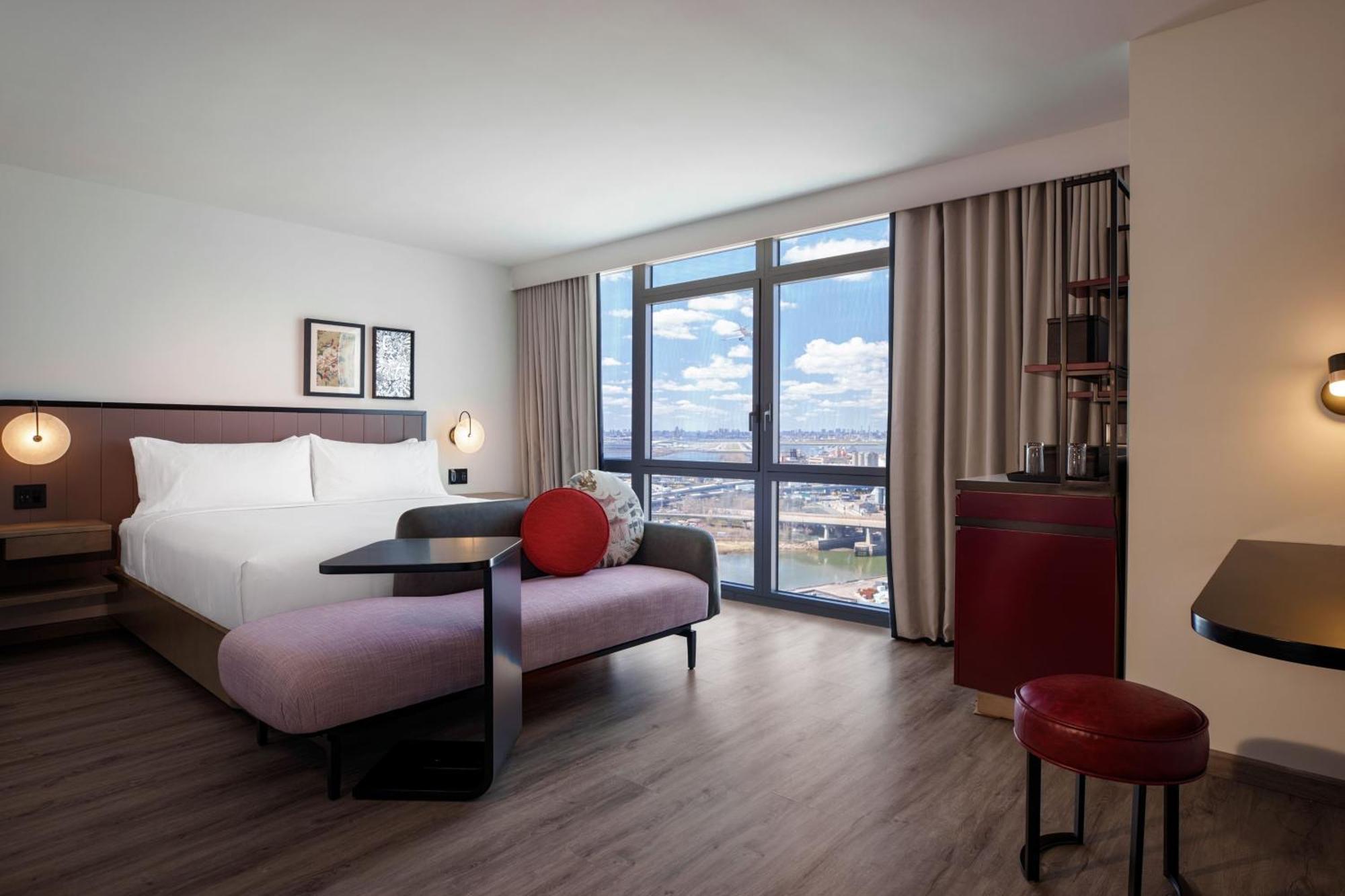 Renaissance New York Flushing Hotel At Tangram Екстер'єр фото